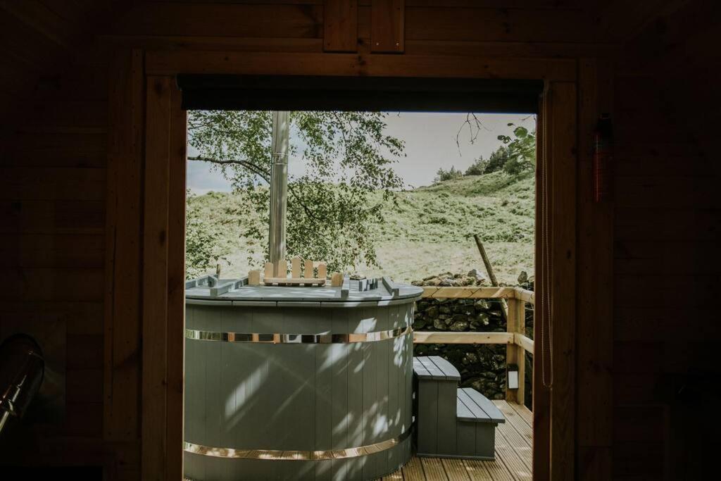 Ash Winter Retreat- Hot Tub & Log Bruner Barmouth Extérieur photo